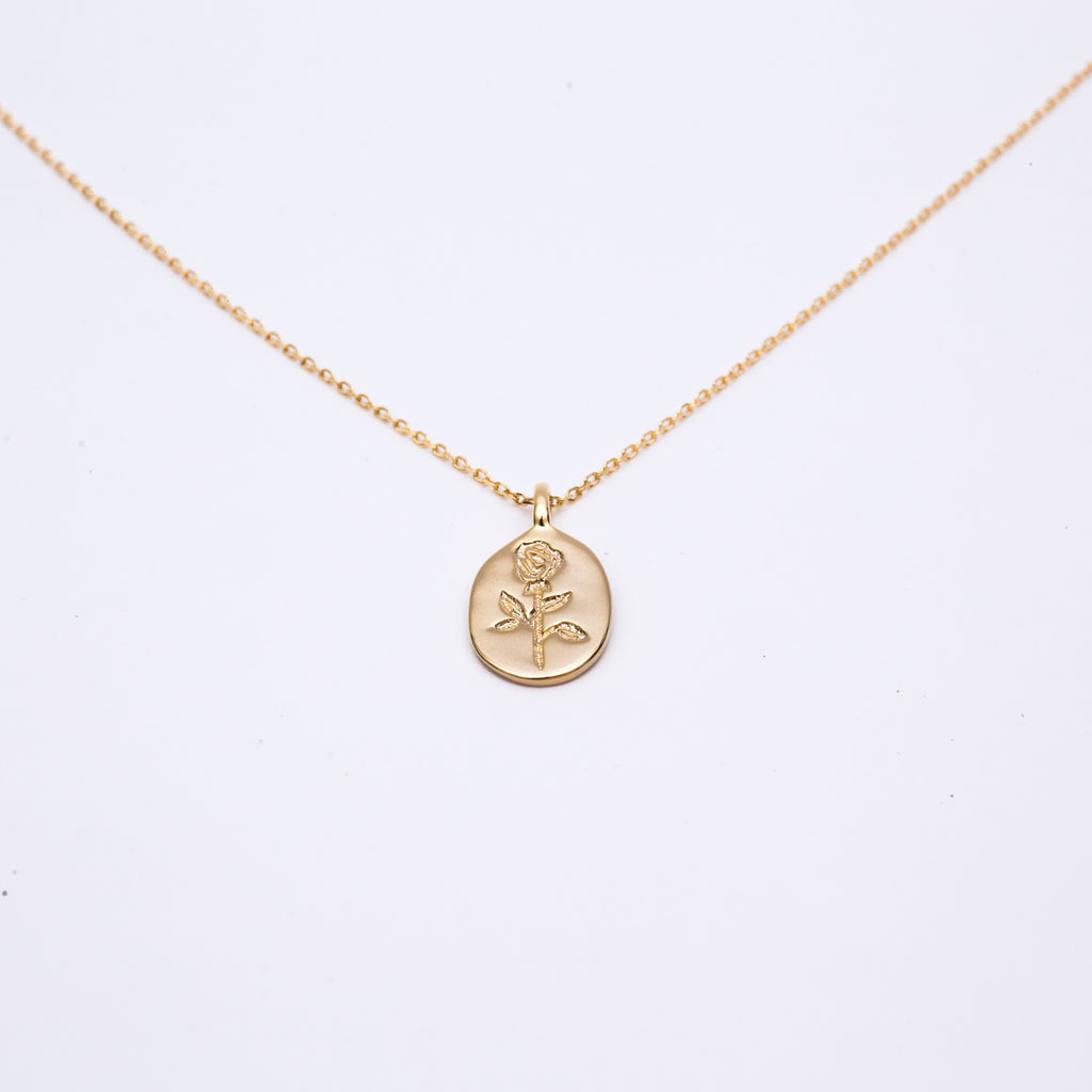 Rose Engraved Pendant Gold Necklace