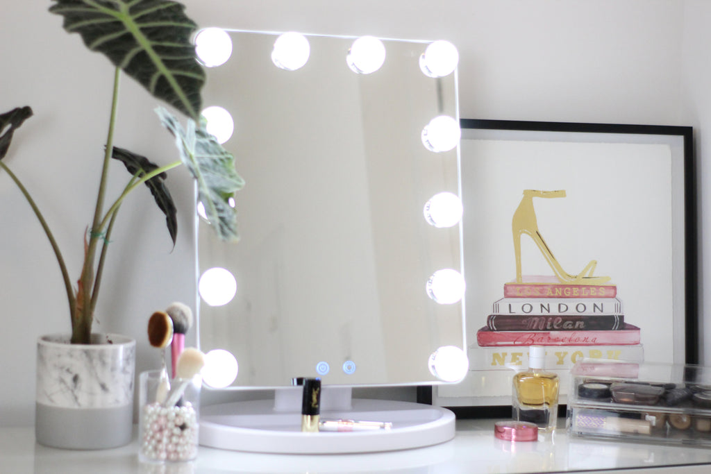 Vanity Makeup Mirror Hollywood Lights LED
